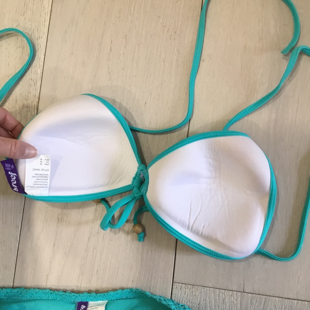 Reef Triangle Top Bikini - Picture 4 of 4